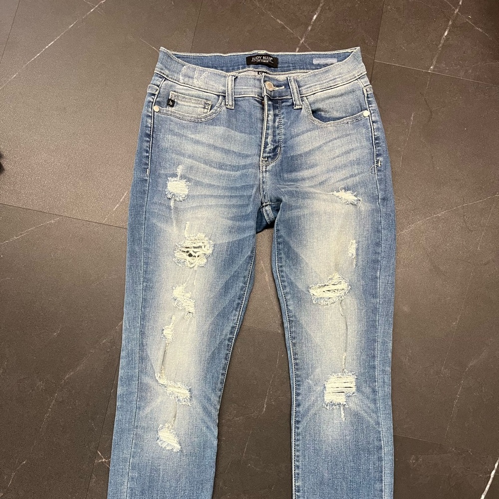 Judy Blue Distressed Skinny Jeans - 5/27